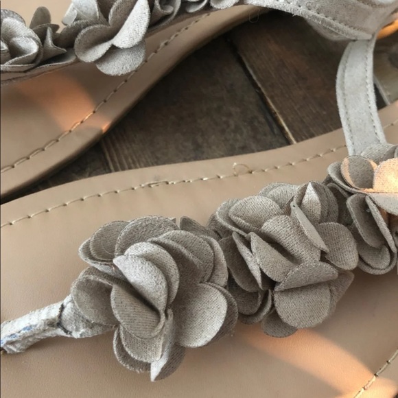 Size 9 Rue21 sandals - Picture 3 of 4